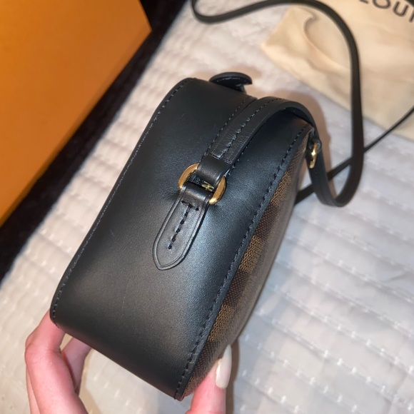 Louis Vuitton Santa Monica Crossbody Bag - Picture 7 of 15